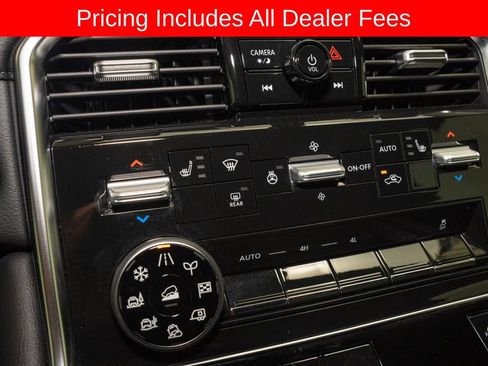 Certified 2025 Nissan Armada SL w/ Captain's Chari Seat Package AWD/4WD image 18