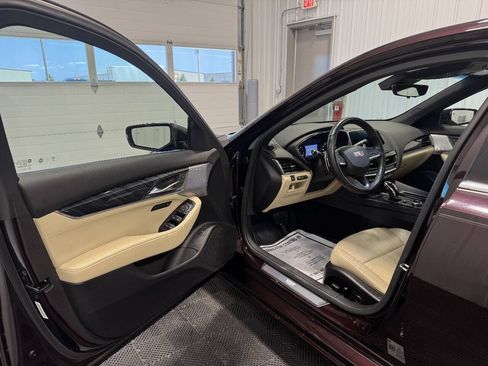 Used 2020 Cadillac CT5 Premium Luxury w/ Parking Package AWD/4WD image 9