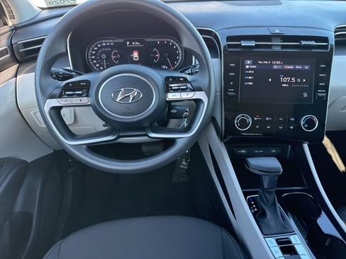 Certified 2024 Hyundai Tucson SE image 23