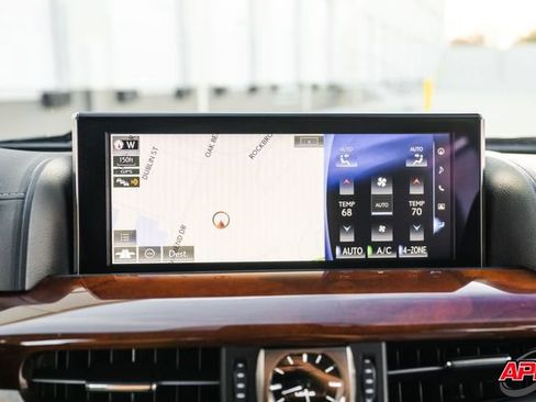 Used 2021 Lexus LX 570 4WD w/ Luxury Package image 64