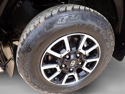 Used 2021 Toyota Tundra SR5 w/ TRD Off-Road Package image 7