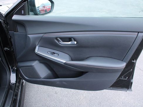 Used 2021 Nissan Sentra SR image 22