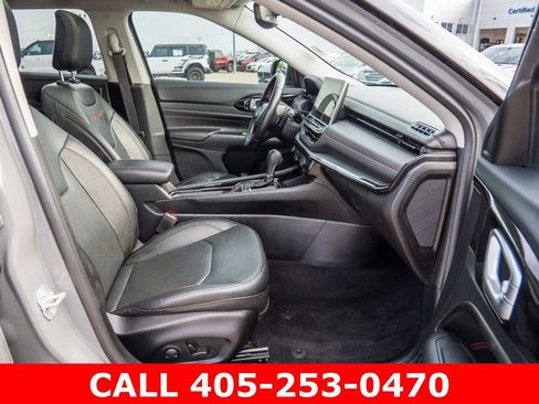 Used 2022 Jeep Compass Trailhawk w/ Trailhawk Elite Group AWD/4WD image 15