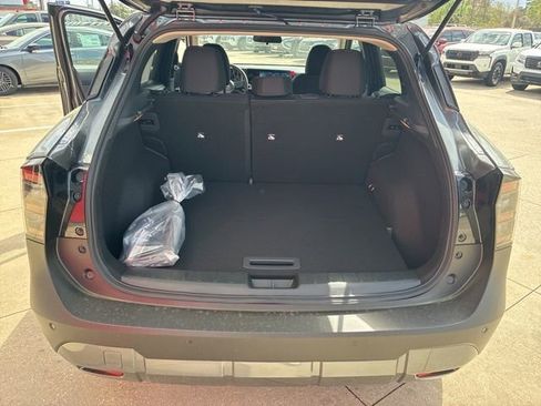 New 2026 Nissan Kicks SV w/ Charging Package FWD image 7