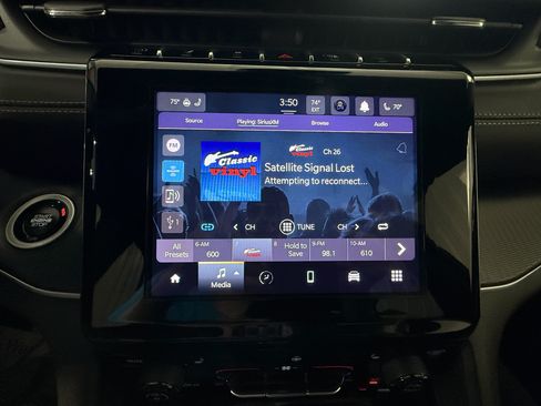 Used 2025 Jeep Grand Cherokee L Laredo w/ Luxury Tech Group I AWD/4WD image 27