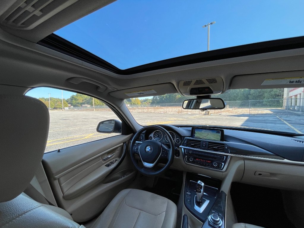 Used 2012 BMW 328i Sedan RWD image 30