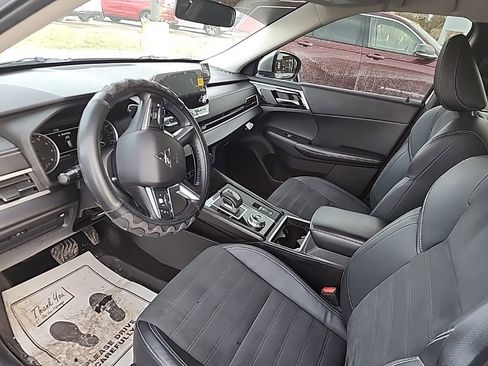 Used 2022 Mitsubishi Outlander SE image 5