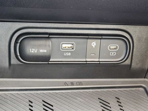 Certified 2025 Kia Sportage SX FWD image 31