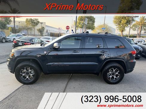 Used 2018 Jeep Grand Cherokee Trailhawk AWD/4WD image 4