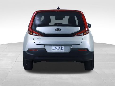 Used 2020 Kia Soul LX FWD image 10