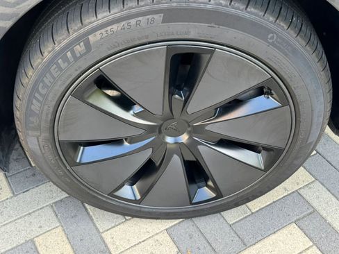 Used 2025 Tesla Model 3 Long Range RWD image 51