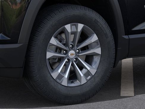 New 2026 Chevrolet Equinox LT w/ Convenience Package II AWD/4WD image 9