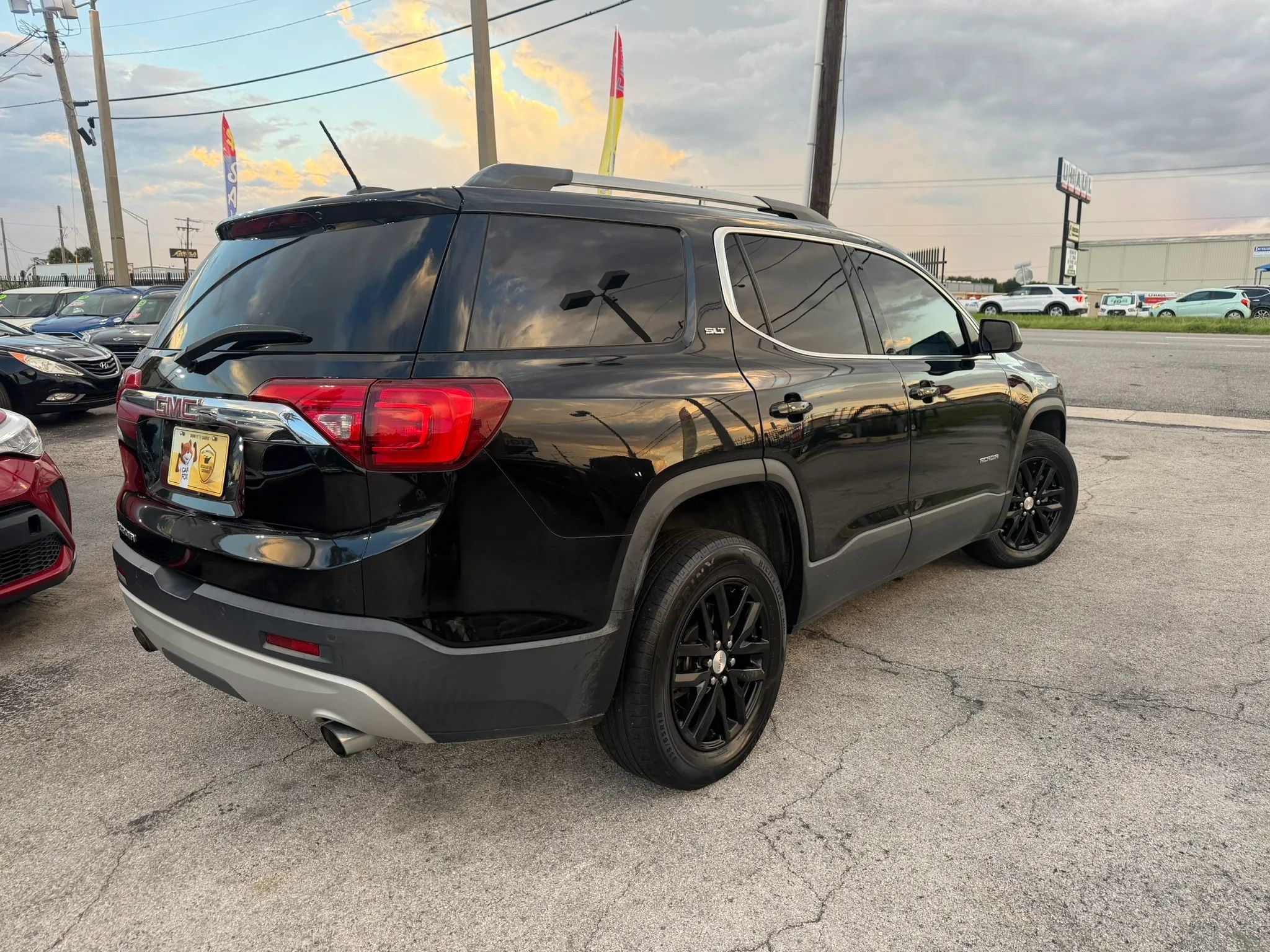 Used 2019 GMC Acadia SLT FWD image 4