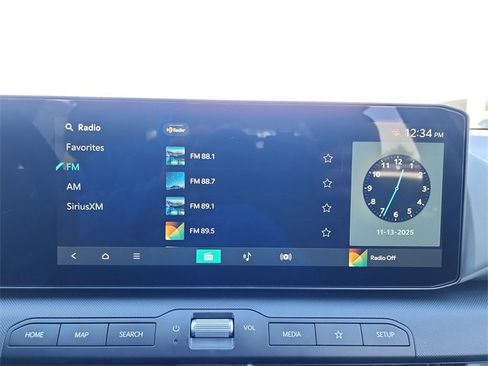 New 2025 Kia K4 LXS image 19