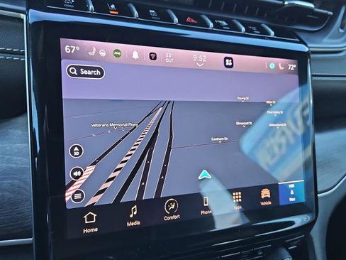 Used 2025 Jeep Grand Cherokee L Limited w/ Black Appearance Package image 14