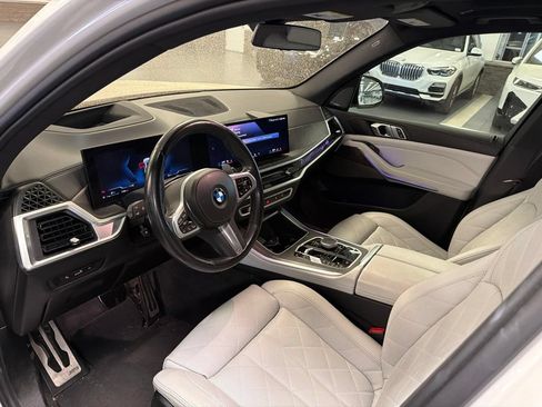 Used 2024 BMW X5 xDrive40i w/ M Sport Package AWD/4WD image 6