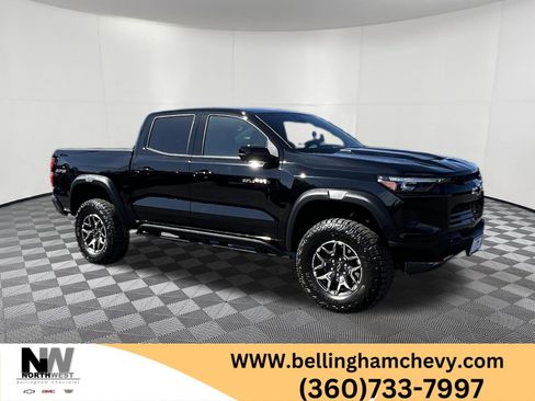 Used 2026 Chevrolet Colorado ZR2 w/ Technology Package AWD/4WD image 1