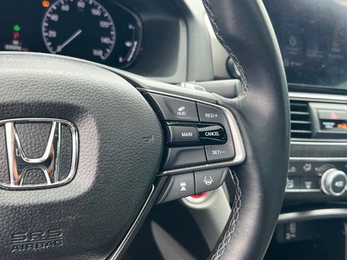 Used 2020 Honda Accord Touring image 23