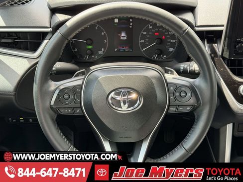 Used 2025 Toyota Corolla Cross AWD Hybrid image 15
