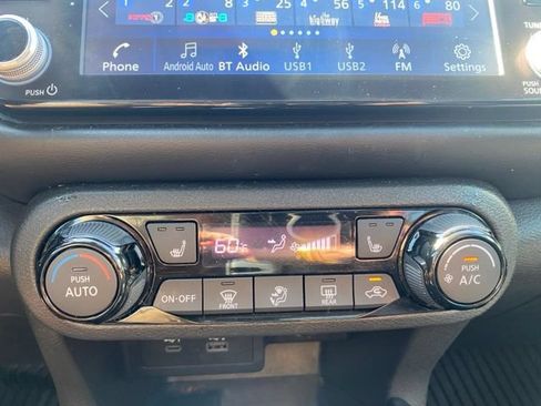Used 2023 Nissan Kicks SR w/ SR Premium Package FWD image 21