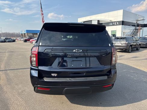 Used 2023 Chevrolet Suburban Z71 w/ Luxury Package image 4