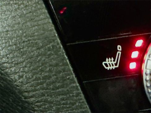 Used 2023 Mitsubishi Outlander SEL image 17