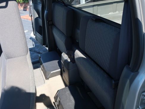 Used 2004 GMC Canyon SLE image 17