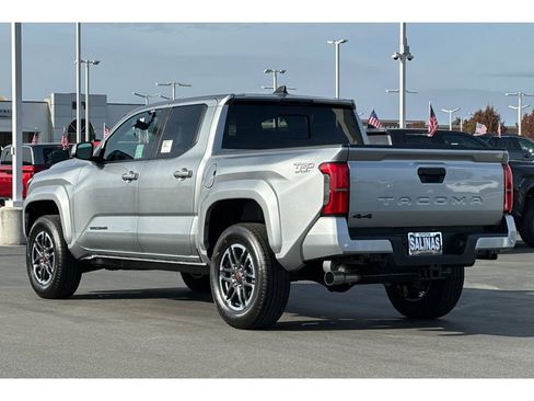 New 2025 Toyota Tacoma TRD Sport image 6