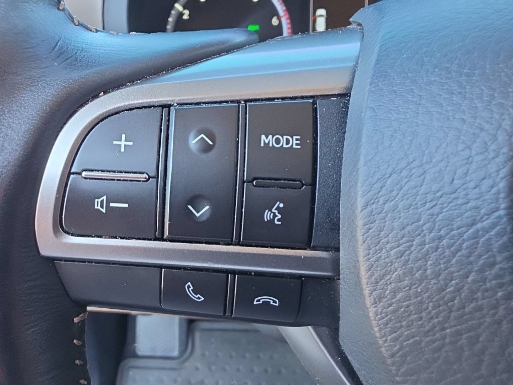Used 2023 Lexus GX 460 Premium w/ Accessory Package AWD/4WD image 22