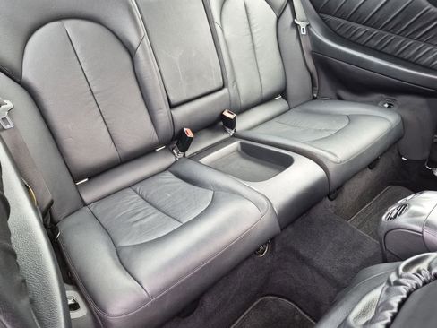 Used 2008 Mercedes-Benz CLK 350 Coupe image 21