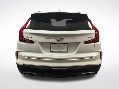 Used 2024 Cadillac XT4 Premium Luxury w/ Active Safety Package FWD image 4