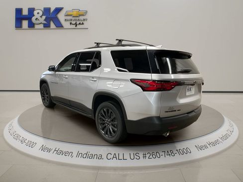 Used 2022 Chevrolet Traverse RS w/ LPO, "Hit The Road" Package AWD/4WD image 4