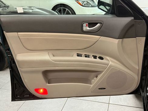 Used 2008 Hyundai Sonata Limited image 15