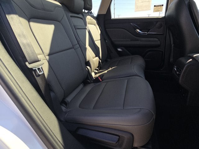 Used 2024 Lincoln Corsair Reserve w/ Equipment Group 201A AWD/4WD image 8