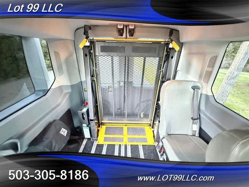 Used 2018 Ford Transit 150 XL image 48
