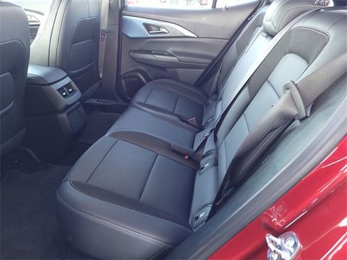 Used 2025 Chevrolet Equinox EV LT w/ Convenience Package image 18