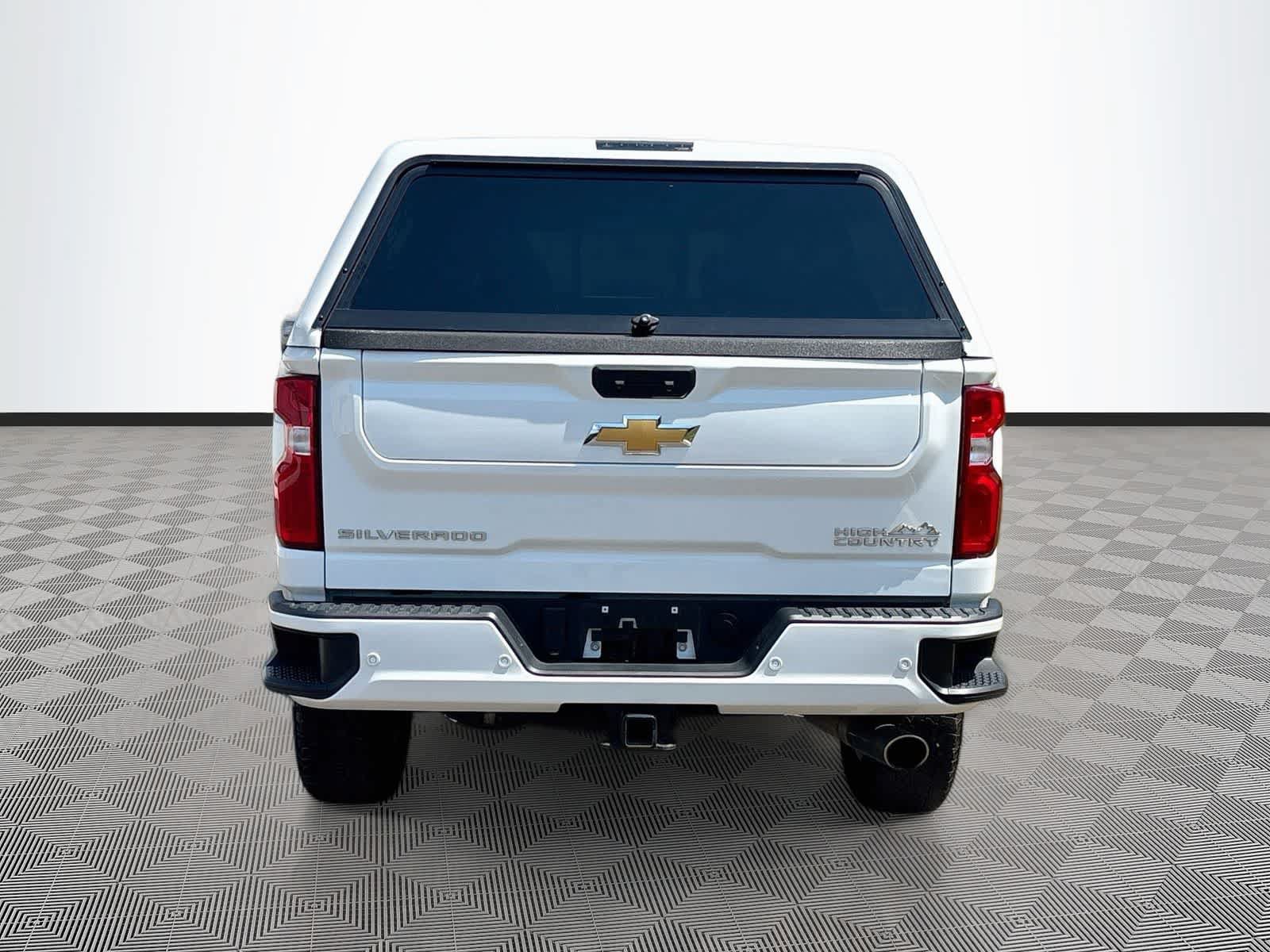 Used 2022 Chevrolet Silverado 2500 High Country w/ Safety Package II AWD/4WD image 6