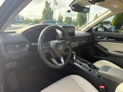 Used 2024 Honda Civic Touring image 14