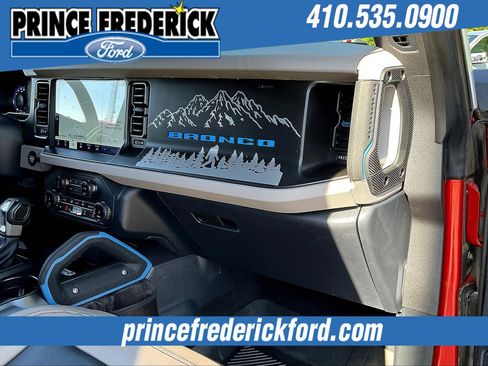 Used 2022 Ford Bronco Wildtrak image 15