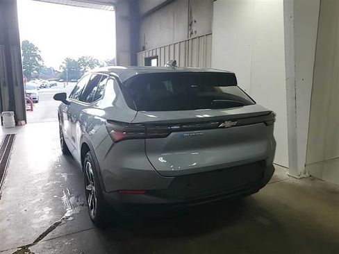 Used 2025 Chevrolet Equinox EV LT FWD image 20