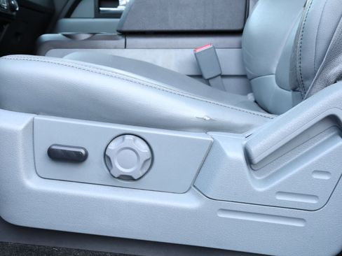 Used 2014 Ford F150 XLT w/ Equipment Group 302A Luxury image 38