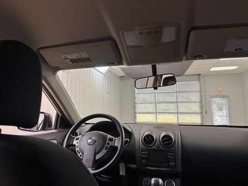 Used 2014 Nissan Rogue S w/ Convenience Package image 18