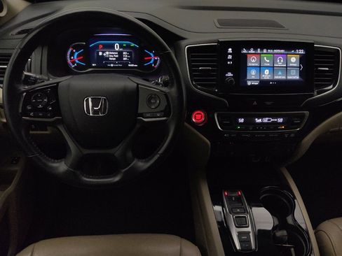 Used 2019 Honda Pilot Touring image 22