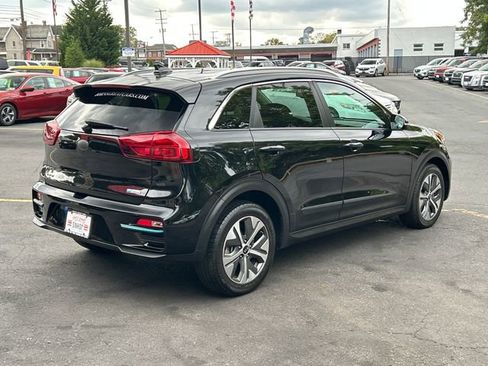 Used 2020 Kia Niro EX Premium w/ Cold Weather Package image 7