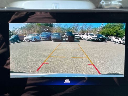 Used 2025 Chevrolet Trax LT image 17