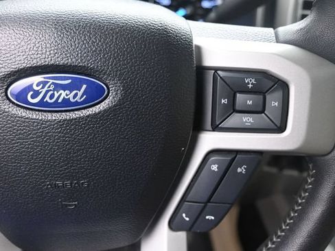 Used 2017 Ford F250 Lariat w/ Lariat Ultimate Package AWD/4WD image 14