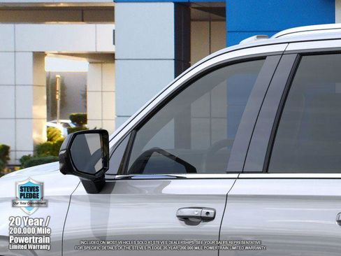 New 2026 Chevrolet Suburban LT image 12