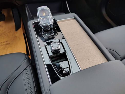 New 2026 Volvo XC90 B5 Core w/ Protection Package AWD/4WD image 28