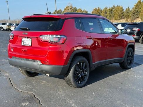 New 2026 Jeep Compass Latitude image 3