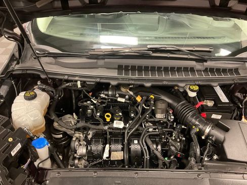 Used 2023 Ford Edge Titanium image 34